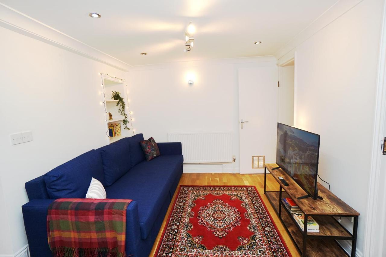 Cozy Retreat By Aresti Hotels London Exterior foto